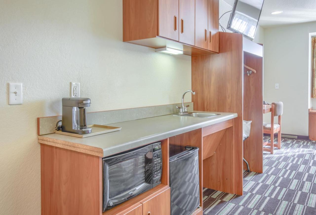 Microtel Inn & Suites By Wyndham Gulf Shores Exteriör bild