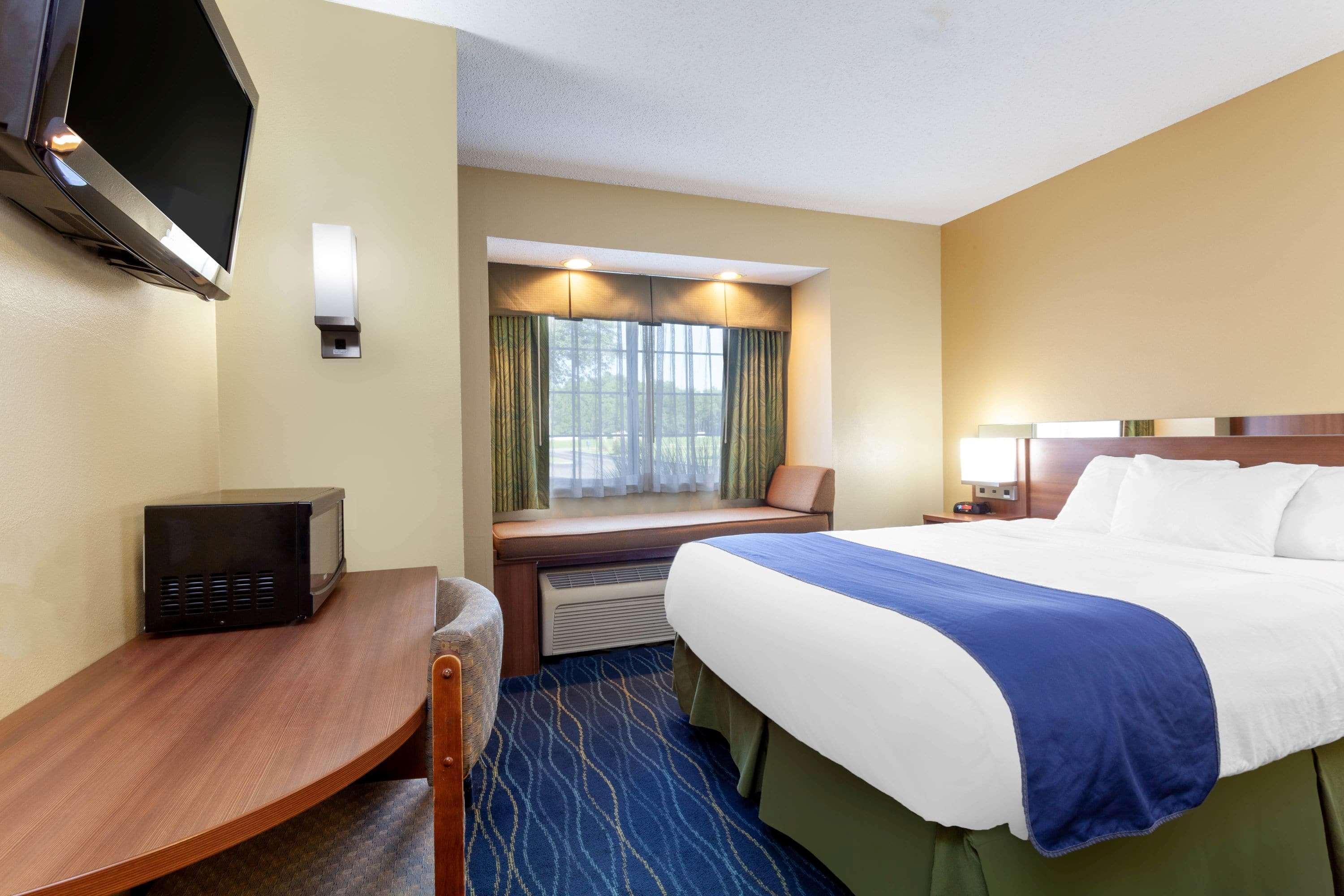 Microtel Inn & Suites By Wyndham Gulf Shores Exteriör bild