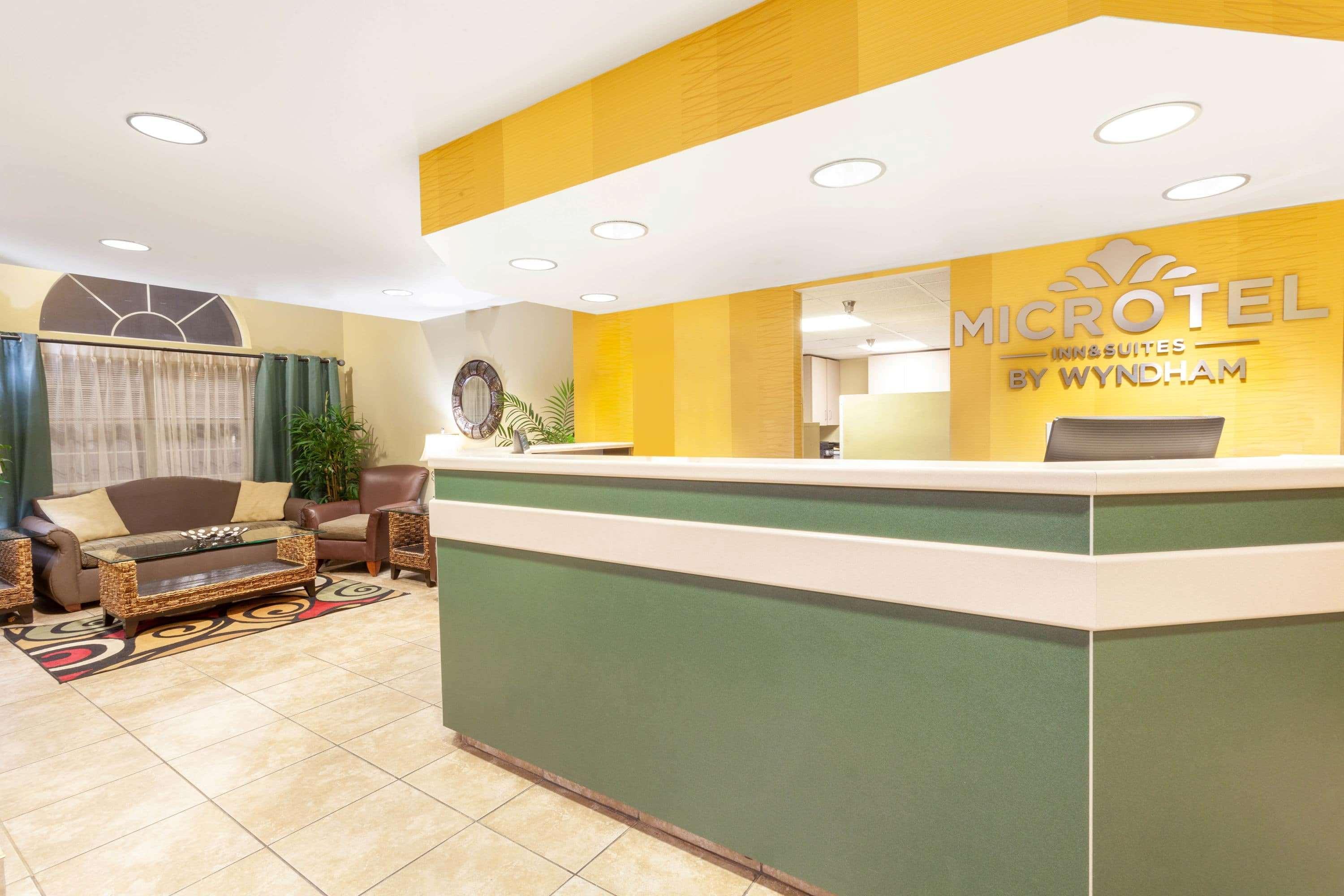Microtel Inn & Suites By Wyndham Gulf Shores Exteriör bild
