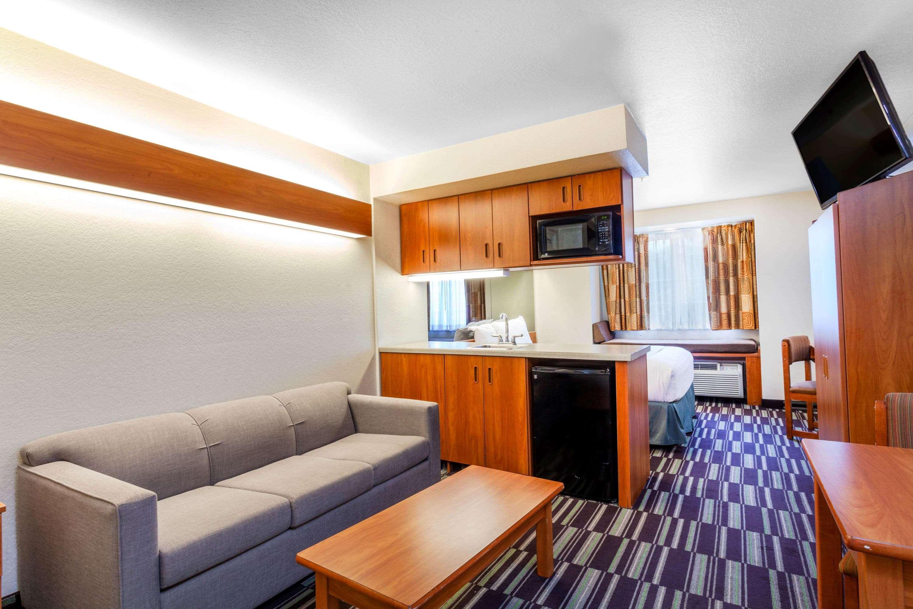 Microtel Inn & Suites By Wyndham Gulf Shores Exteriör bild